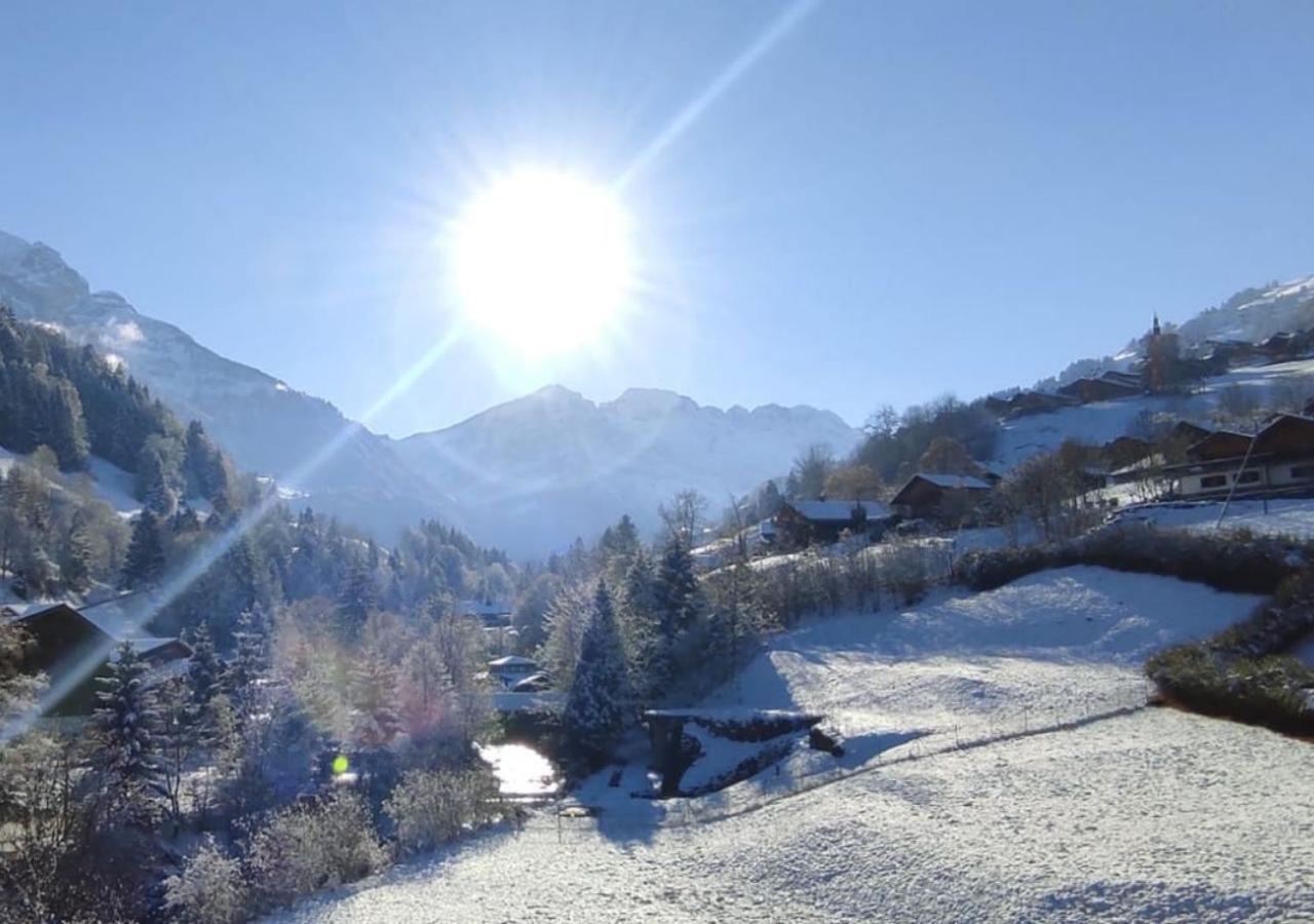 Aparthotel Mountain River Resort Val dʼIlliez Exteriör bild