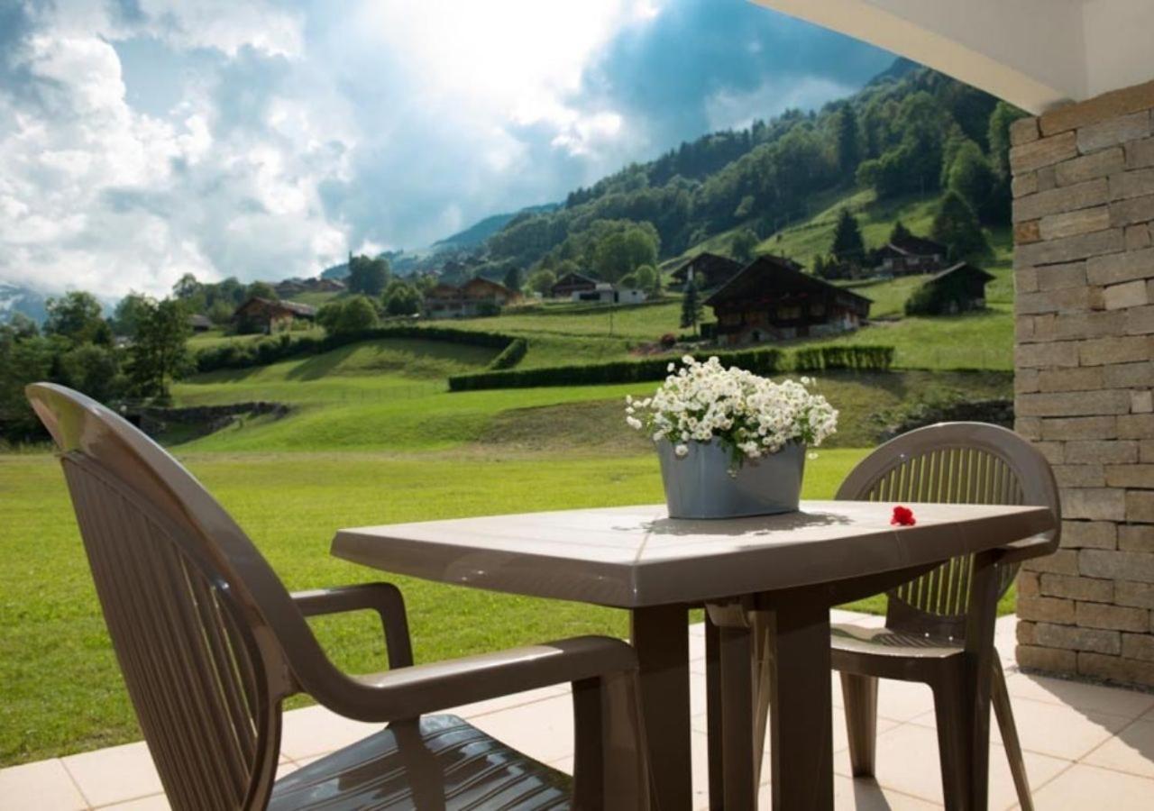 Aparthotel Mountain River Resort Val dʼIlliez Exteriör bild