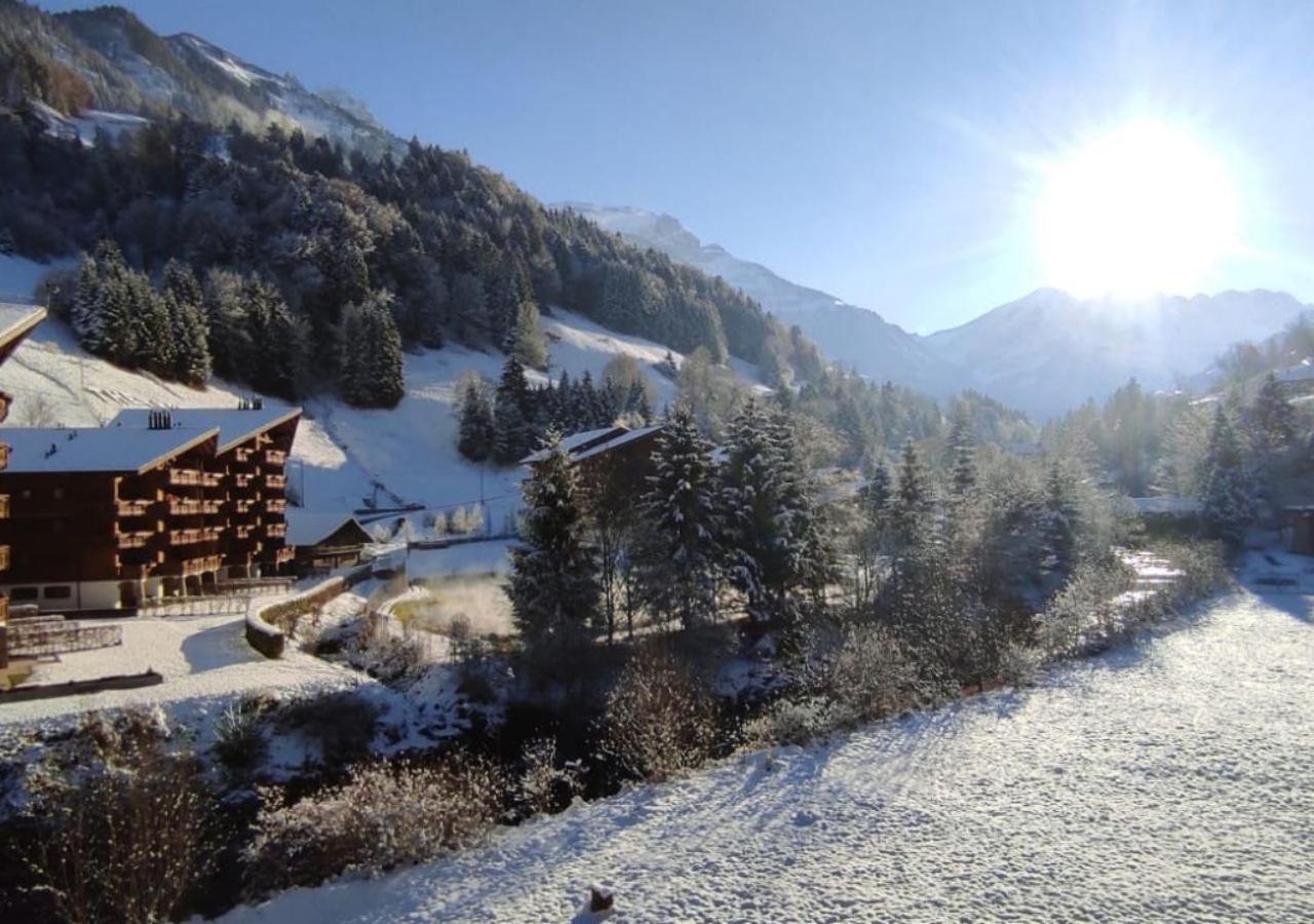 Aparthotel Mountain River Resort Val dʼIlliez Exteriör bild