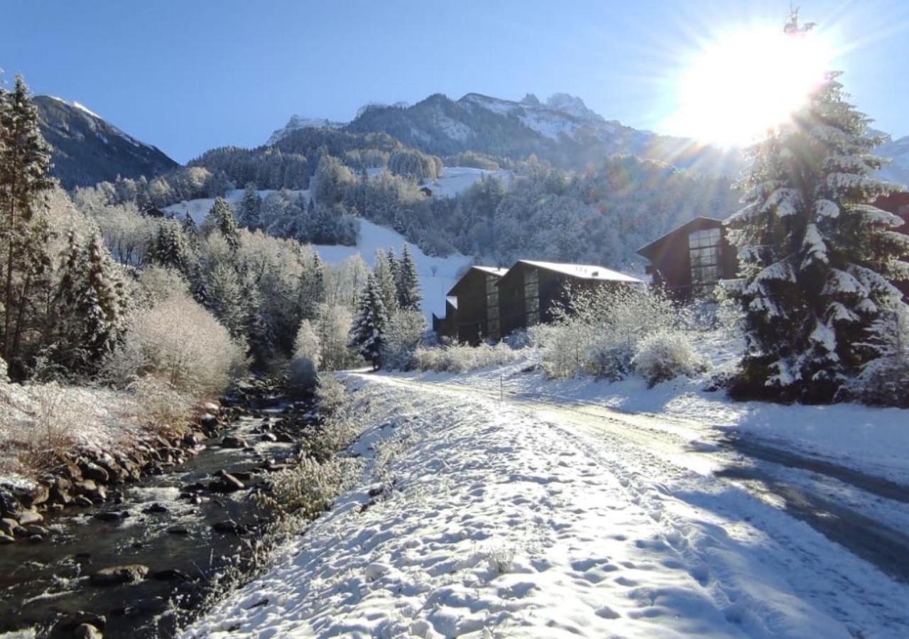 Aparthotel Mountain River Resort Val dʼIlliez Exteriör bild