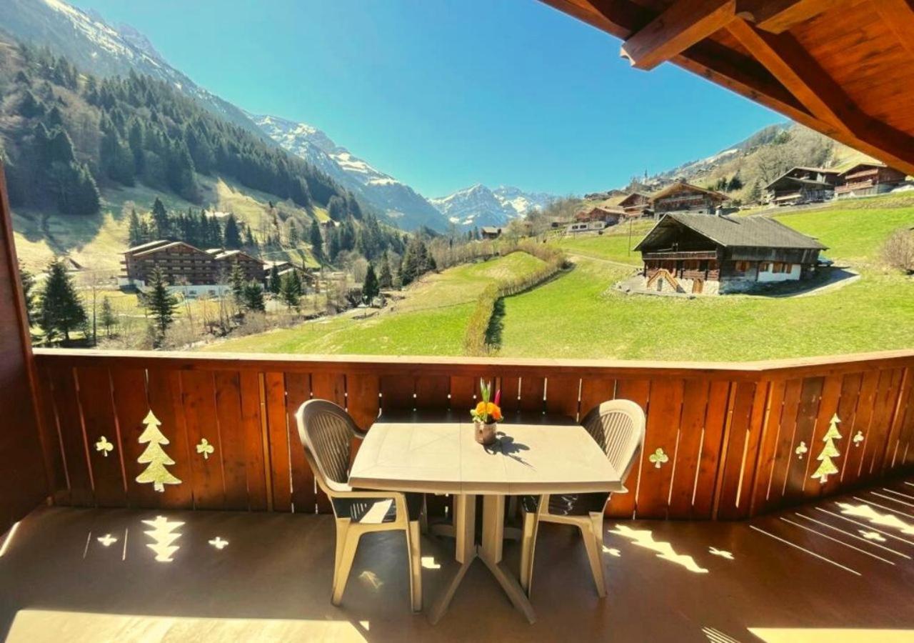 Aparthotel Mountain River Resort Val dʼIlliez Exteriör bild