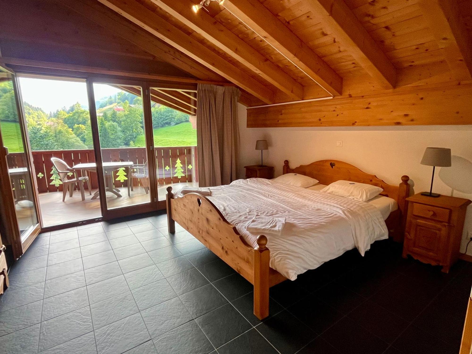 Aparthotel Mountain River Resort Val dʼIlliez Exteriör bild