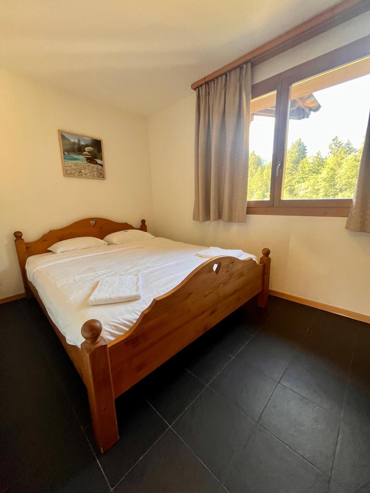 Aparthotel Mountain River Resort Val dʼIlliez Exteriör bild
