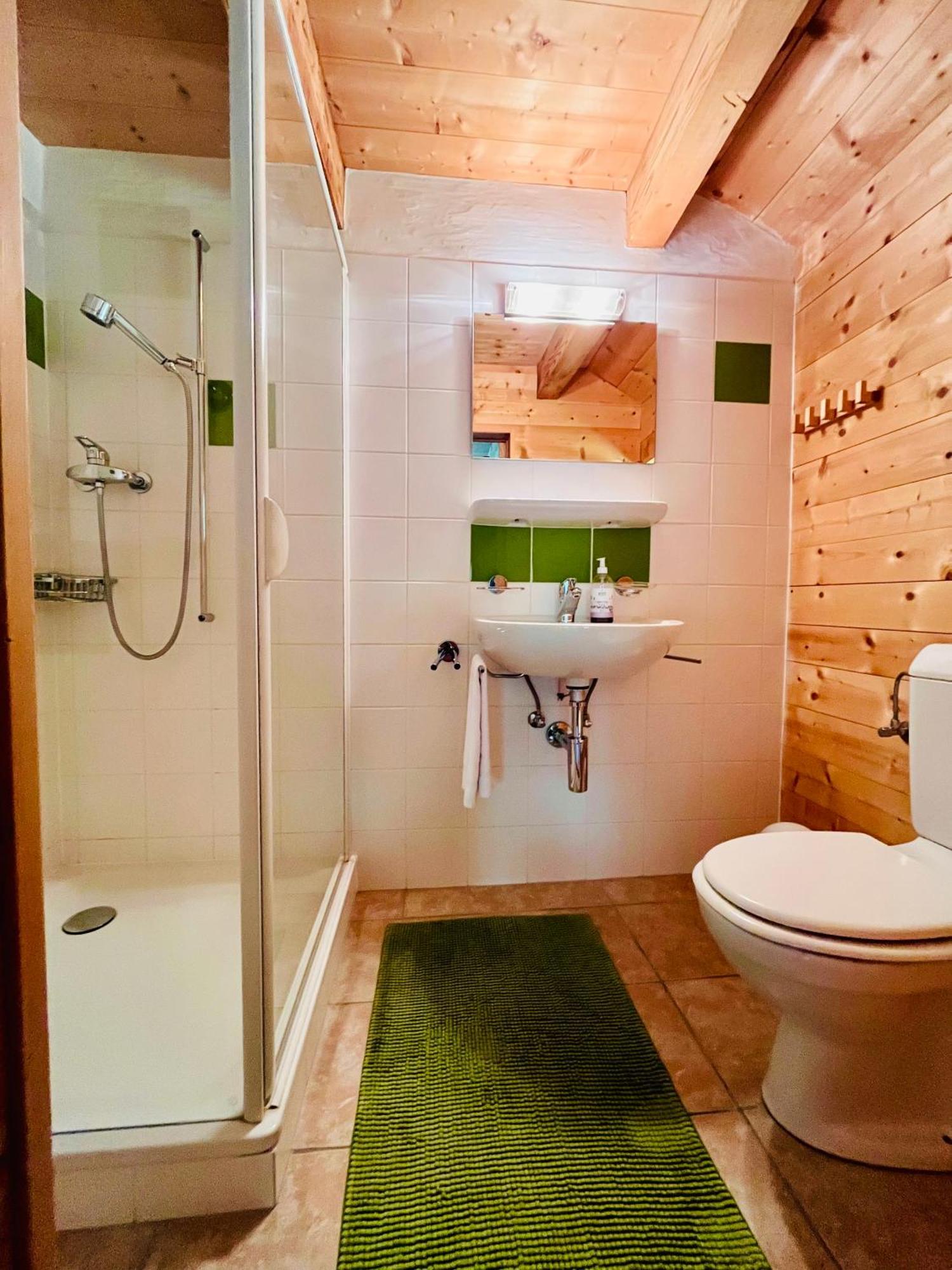 Aparthotel Mountain River Resort Val dʼIlliez Exteriör bild