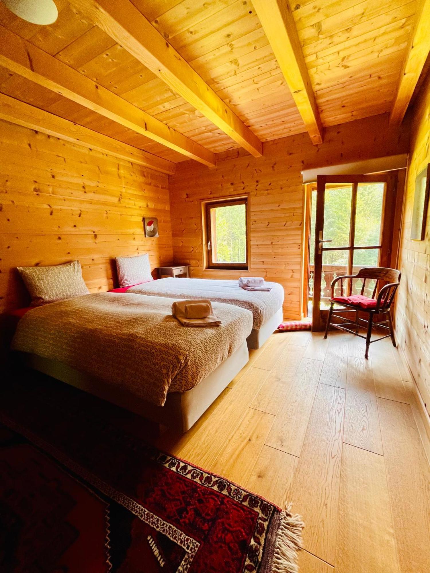 Aparthotel Mountain River Resort Val dʼIlliez Exteriör bild